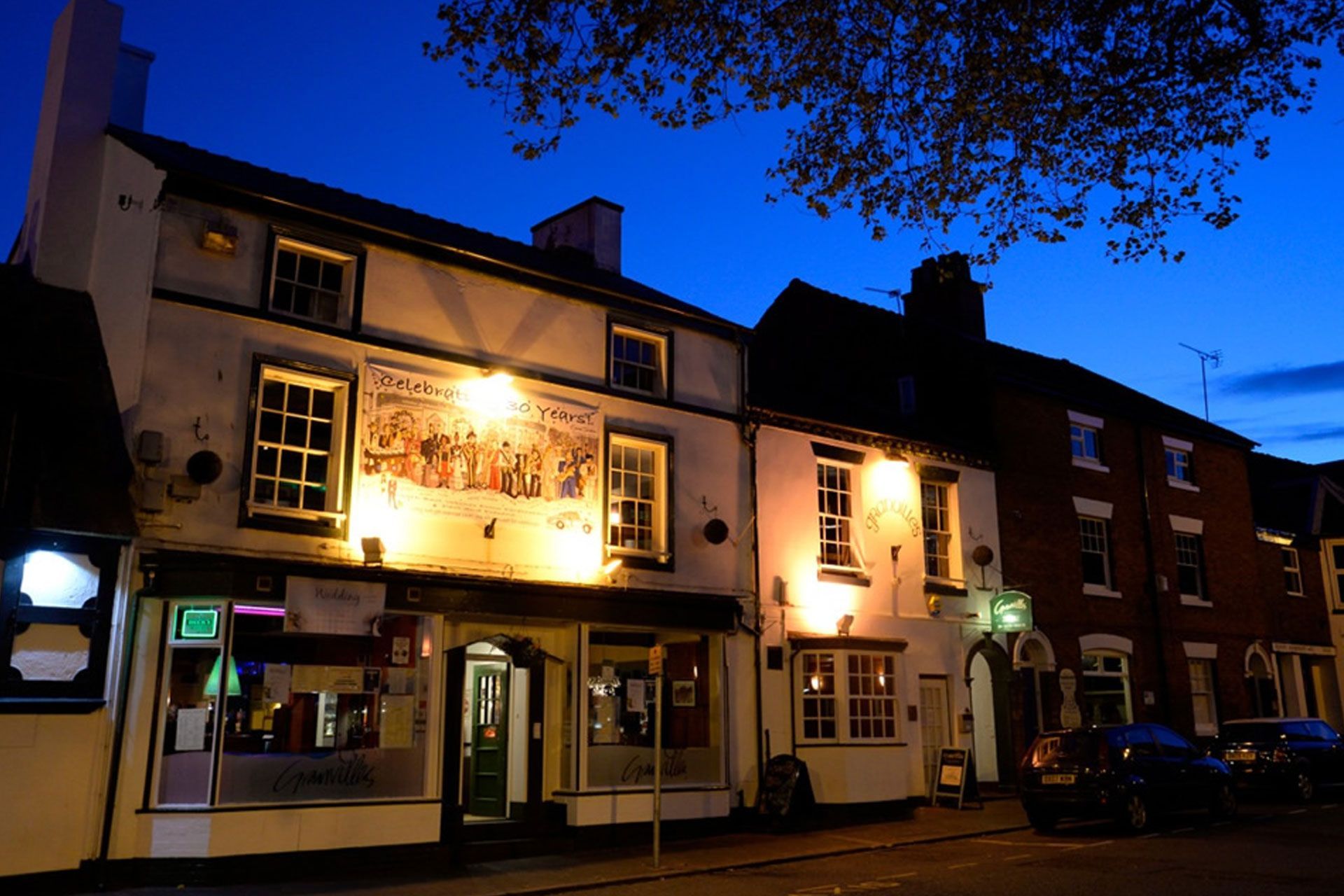 Granville's Restaurant & Music Bar